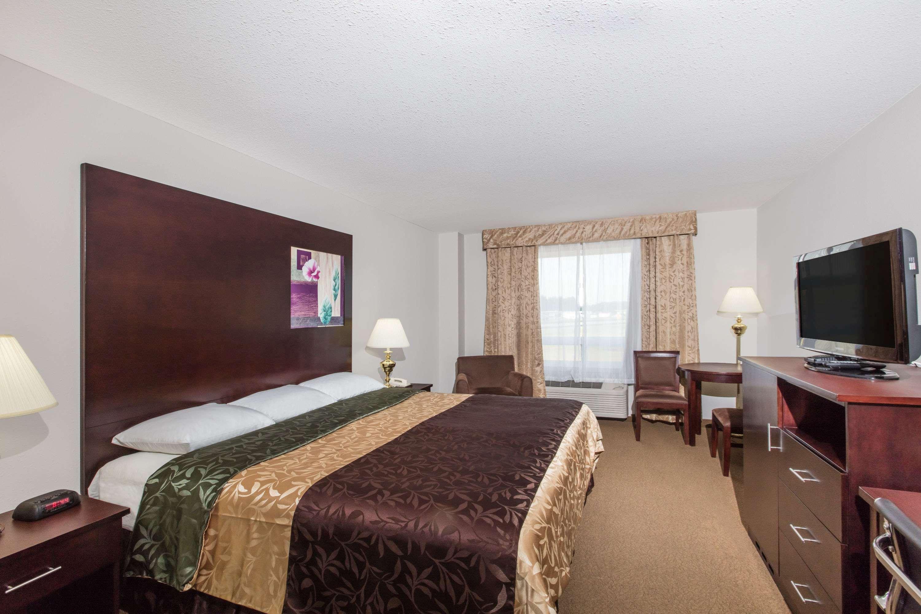 Super 8 By Wyndham Innisfail المظهر الخارجي الصورة